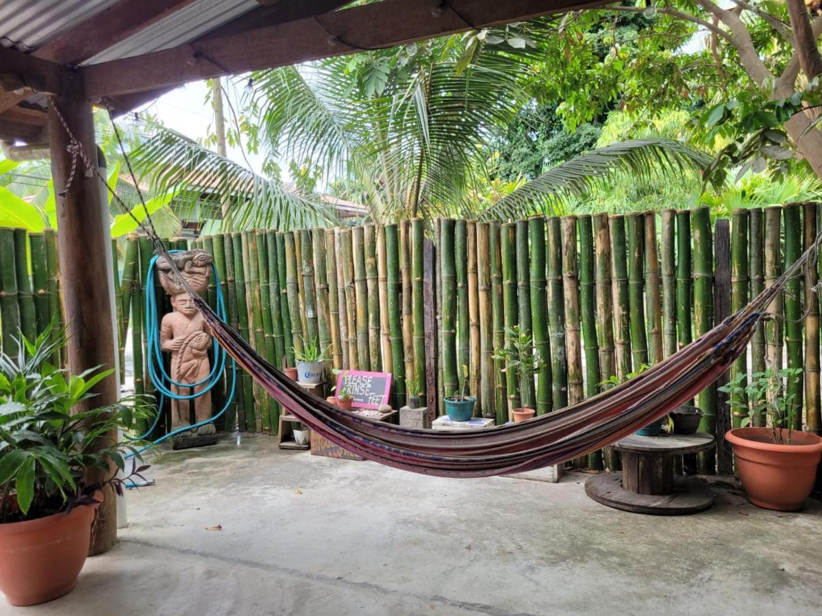 Roots Family Hostel Puerto Viejo de Talamanca Luaran gambar