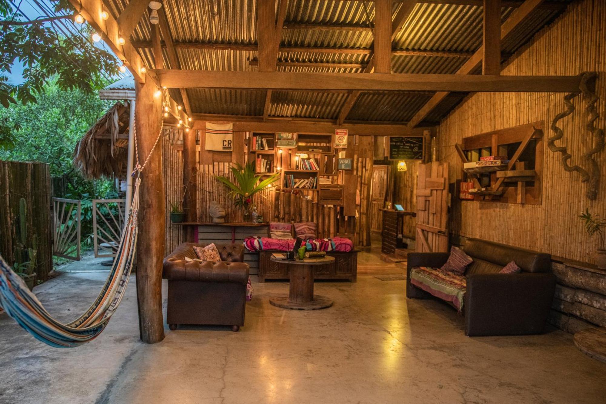 Roots Family Hostel Puerto Viejo de Talamanca Luaran gambar